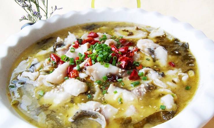 我想静静酸菜鱼米饭