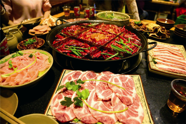 开一家渝蜀香园老火锅多少钱?加盟费多少?总投资26.8万起,加盟费6.