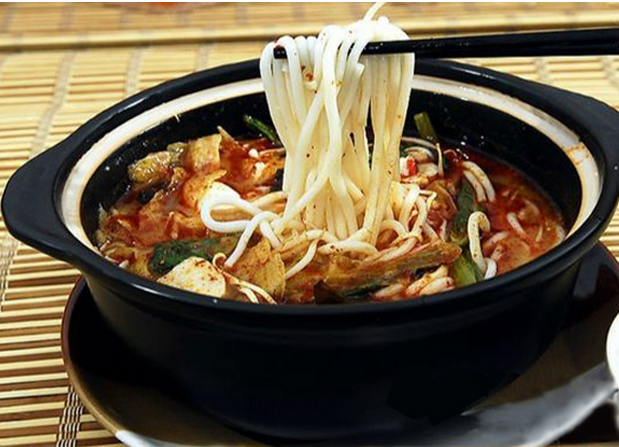 罐罐烧过桥米线