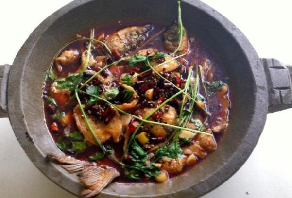 云峰石锅鱼烤鱼驴肉川菜馆加盟费多少钱_云峰石锅鱼烤鱼驴肉川菜馆