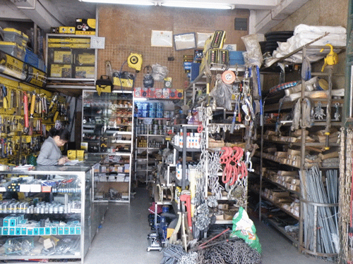 创业做五金店怎么样?揭秘五金行业的黄金机遇!