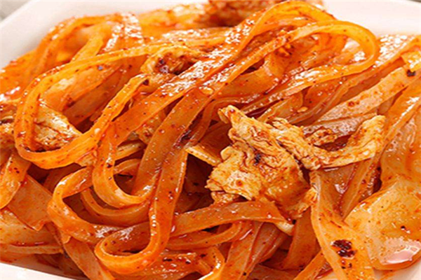 李一碗擀面皮加盟多少钱加盟费多少总投资66万起加盟费16万元