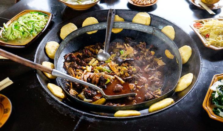 咱姥家大锅台加盟费多少钱_咱姥家大锅台加盟店_咱姥家大锅台投资费用