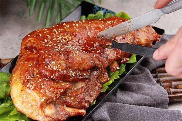 大汗碳烤羊腿