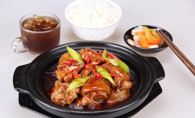 喜多福黄焖鸡米饭