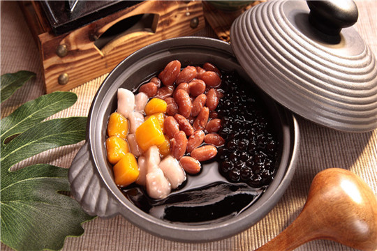 芋见甜品代理多少钱?加盟费多少?总投资10.6万起,加盟费4.4万元