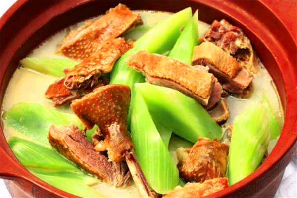 4万元_咸鹅炖笋干火锅加盟怎么样_加盟咸鹅炖笋干火锅需要什么条件?