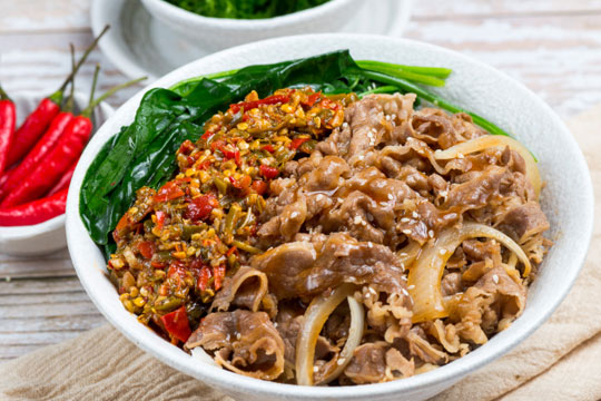 极味肥牛饭代理多少钱?加盟费多少?总投资16.6万起,加盟费3万元