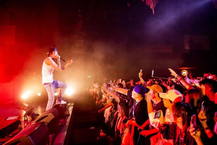 演唱会有什么生意可以做：发掘音乐盛宴背后的商机_加盟星百度招商加盟服务平台