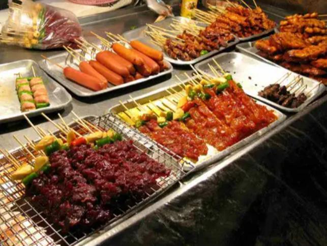 两只老饕加盟费多少钱_两只老饕加盟费低至8.1万元_两只老饕加盟怎么样_两只老饕饭团创业人：携手共筑美食创业梦，品味商机无限！_加盟星百度招商 ...