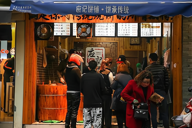创业小吃店(创业小吃店如何推广节省经费)