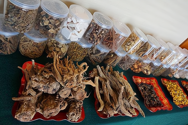 掌握商机！药店中药进货渠道带来丰厚利润！_加盟星百度招商加盟服务平台