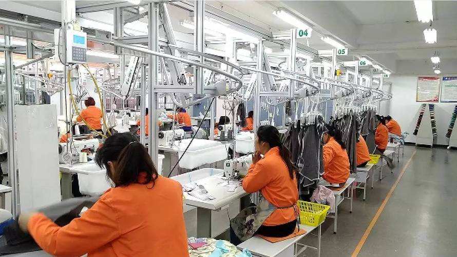 做小型加工厂,有什么好的选择(小型加工场适合做什么好不愁销路)