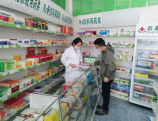 想知道小区门口开药店的秘密吗？投资攻略，帮你打开财富之门！_加盟星百度招商加盟服务平台