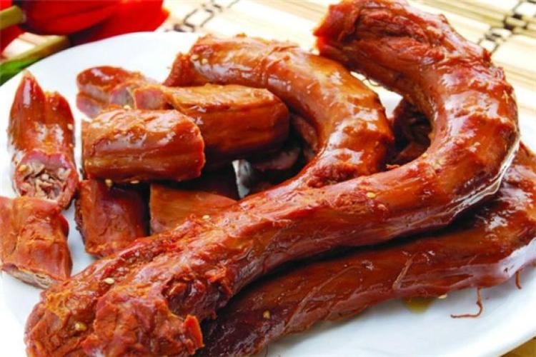 鸭脖店加盟市场：美食诱惑背后的商机