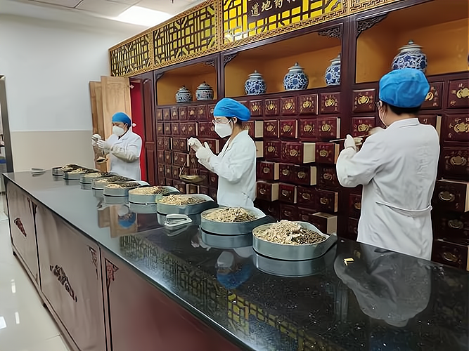 想要开中药店？这些证件和手续你一定要了解！_加盟星百度招商加盟服务平台