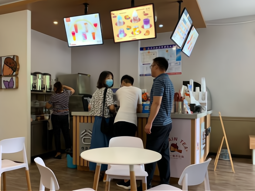 大学自己开店铺能开啥(大学生自己在学校开店铺)