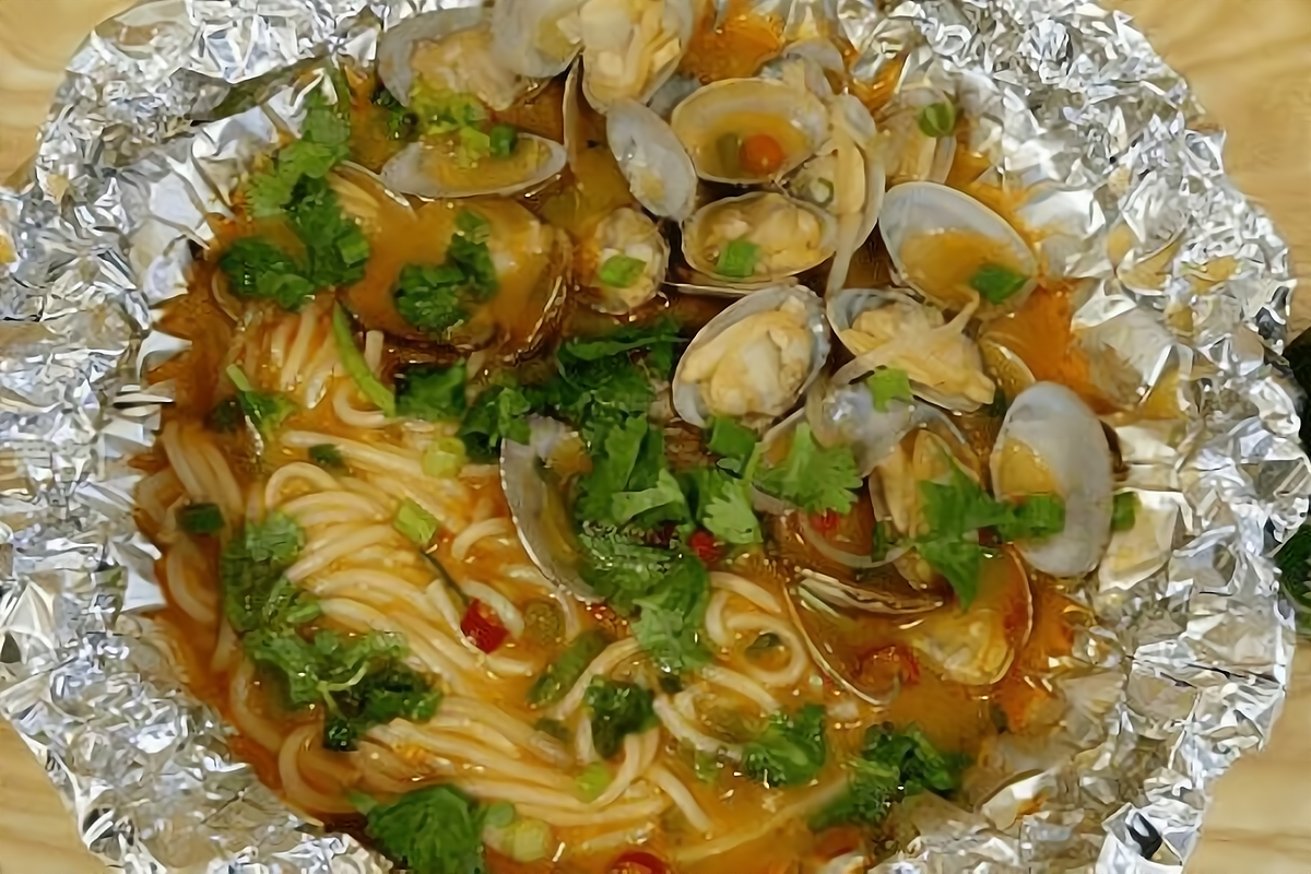 携手线上花甲米线 一路与财富并肩