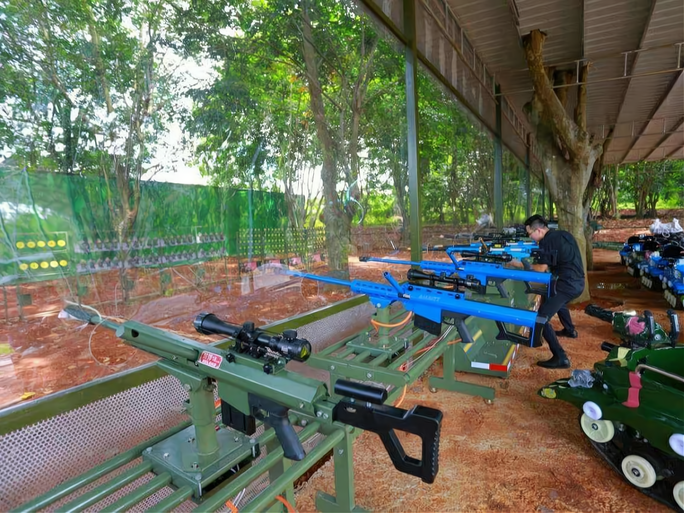 户外实弹射击场图片