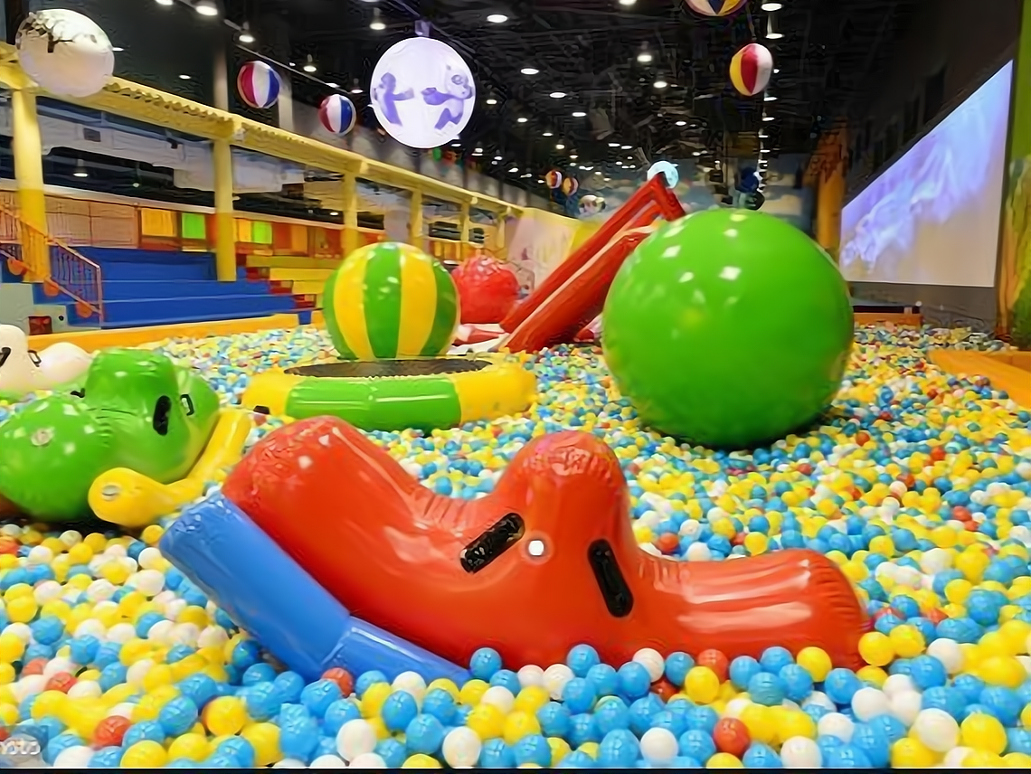 室内主题公园:这是一个结合了室内和公园元素的旅游项目.