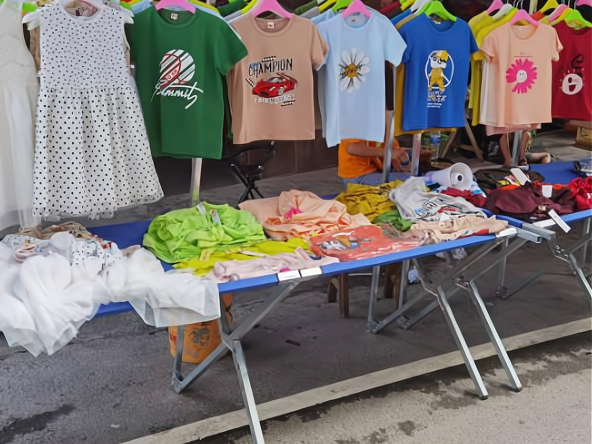 5元地摊衣服货源批发进货渠道,摆地摊卖衣服的几大要点!