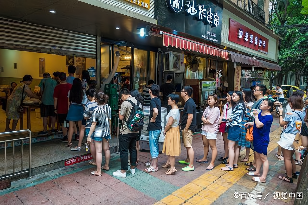 小吃店年入百万(小吃店年入百万交多少税)
