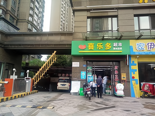 适合小区门口做的生意有哪些(适合小区门口做的生意有哪些呢)