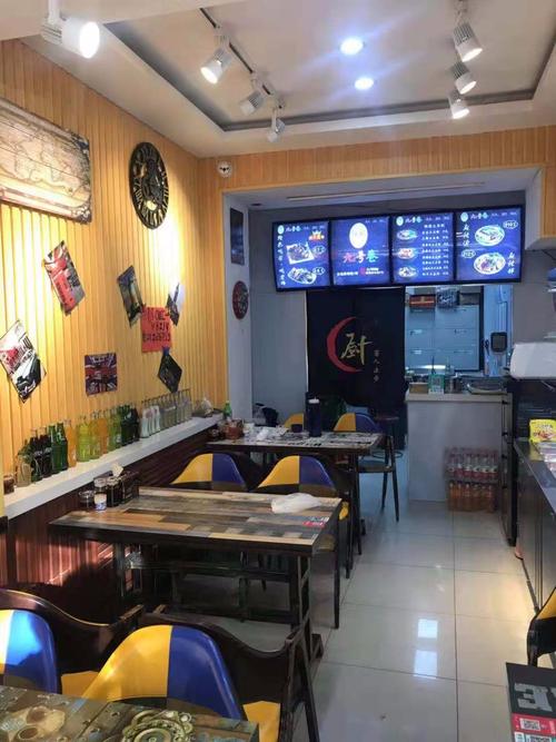 加盟小型麻辣烫店怎么样(加盟麻辣烫店需要投资多少)