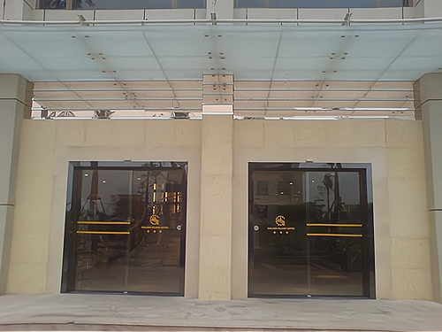 专业制作4米多宽不锈钢大门,让你的企业形象更上一层楼!