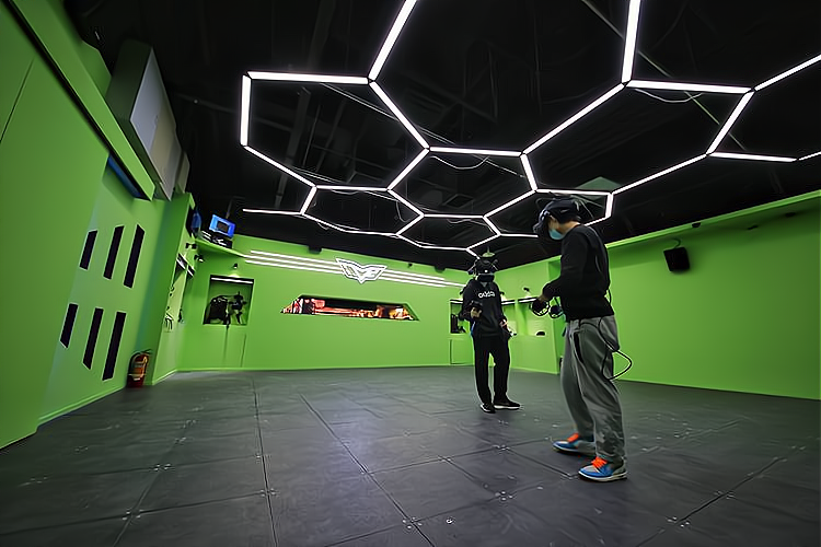 一触即达的全息体验：VR体感衣——引领未来的商业潮流！_加盟星百度招商加盟服务平台