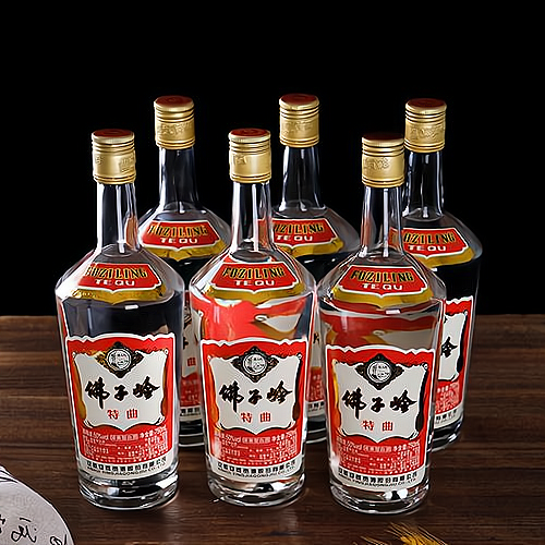 了解永丰出口小方瓶代理费用,创业更轻松!