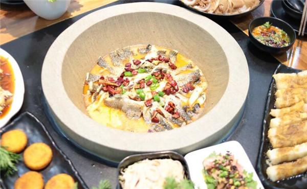 餐饮行业风云变幻：贝侬朵徕餐饮如何引领潮流？