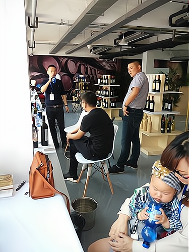 卖酒的前景怎样,以下信息要了解！_加盟星百度招商加盟服务平台